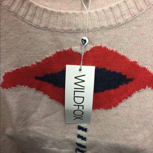 💥Flash Sale💥 NWT Wildfox Wine & Lips Sweatshirt - Picture 2 of 3